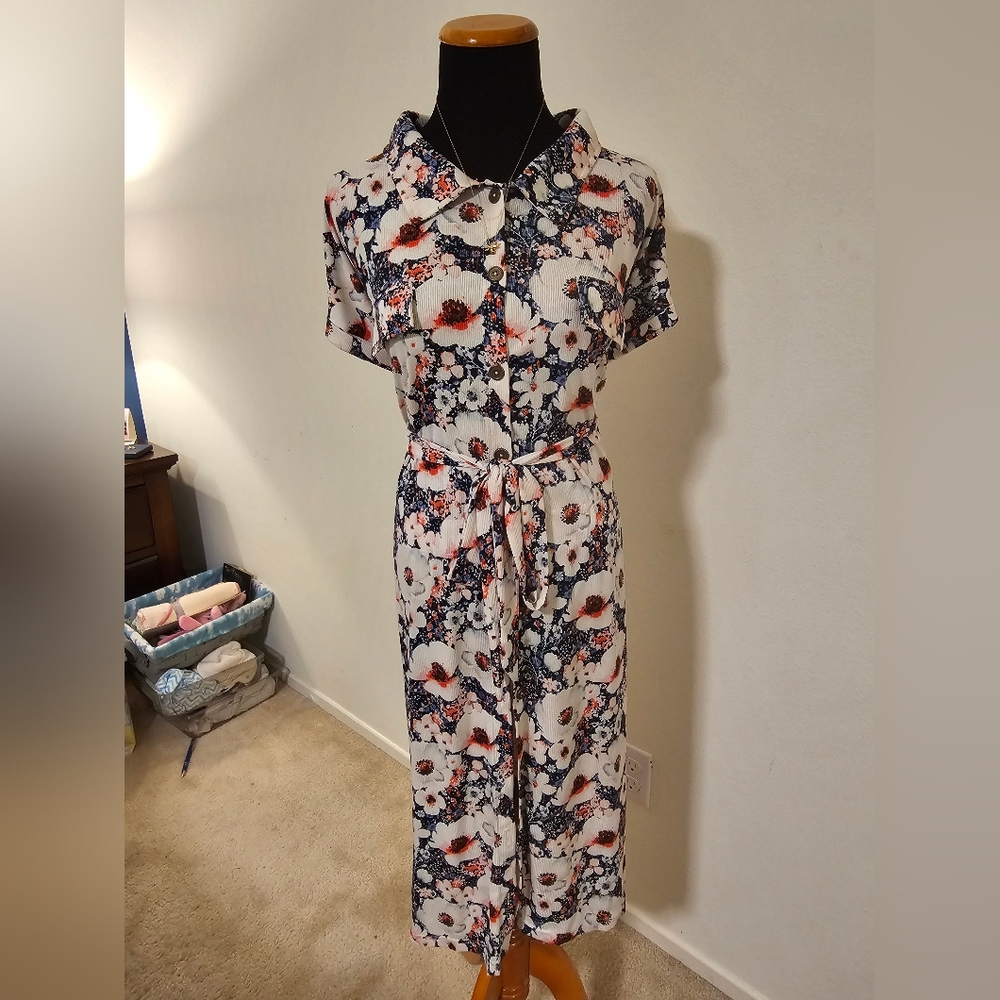 LuLaRoe Floral button down Dress with sash